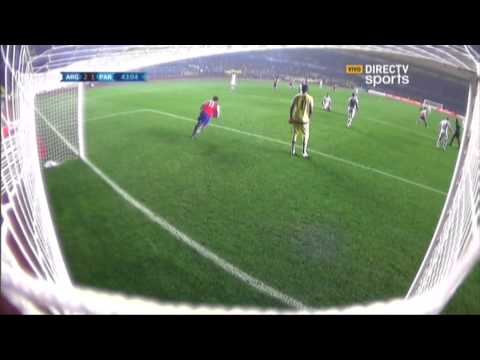 Gol de Lucas Barrios
