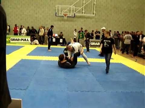 5th Brighton BJJ Open 2011 - Blue Adult - Heavy - Ed Ingamells