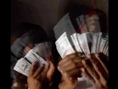 SRT MAINE x UncTj x OtwPaid DinnerRoll - Gas