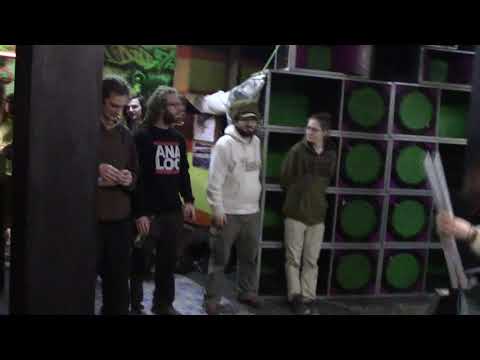 Dub Universum 11./12.01 2013 set up string up soundsystem