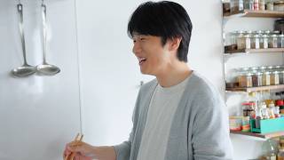 風間俊介、“みそラーメン”愛が爆発！アレンジレシピでクッキングもウキウキ！　新TVCM『サッポロ一番ずっと好きだったんだぜ。風間さんみそラーメン篇』
