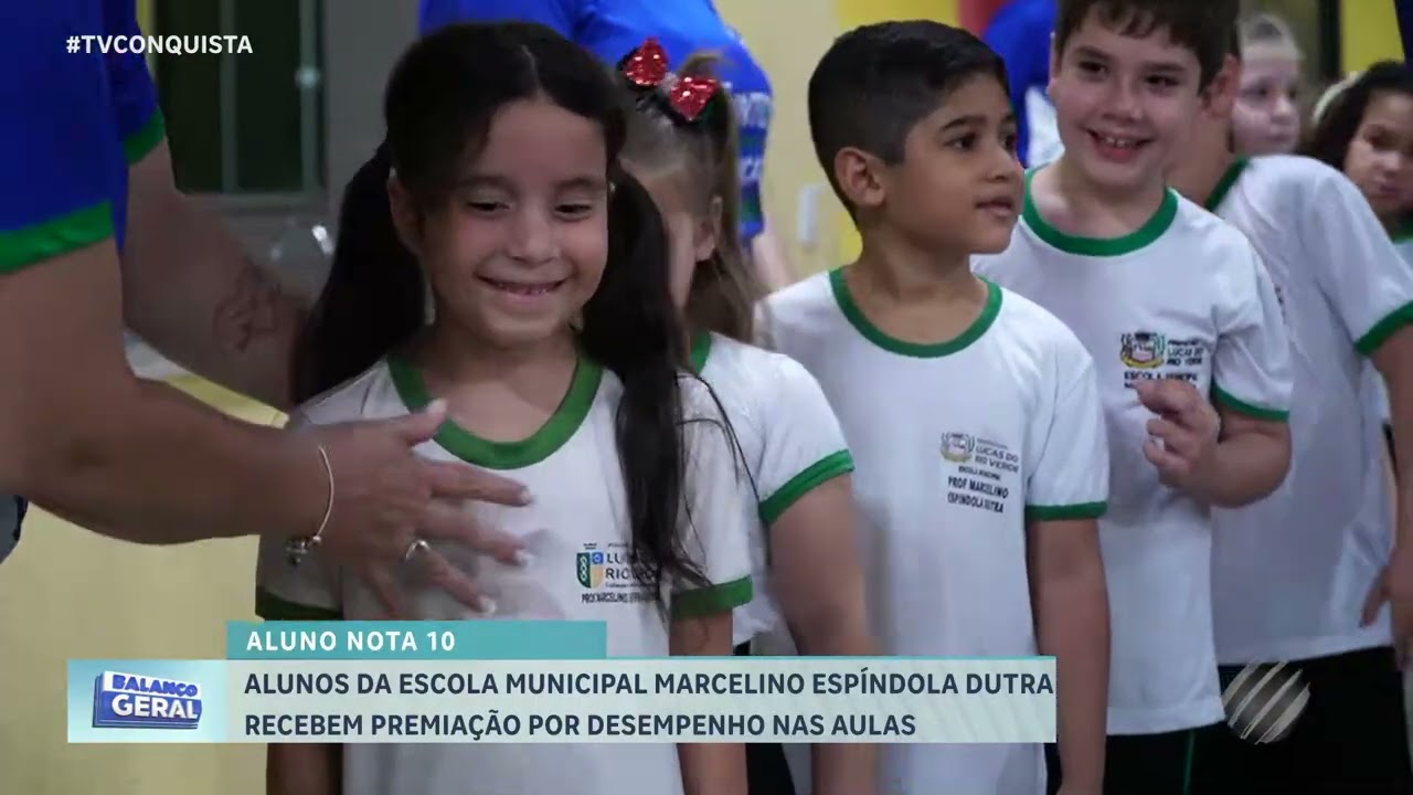 Escola Marcelino entrega camisetas do Projeto Aluno Nota 10 em Lucas do Rio Verde