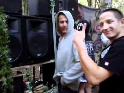 video de Dj Toniox au BS -2011-05-22-06-53-07.mp4