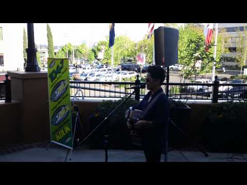 KDUK 104 7 Eugene Listener Party Come Along 05 07 12