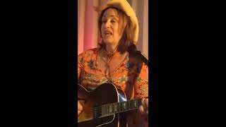 Amy Dee Performing at Folk Alliance International's NERFA Conference in CT