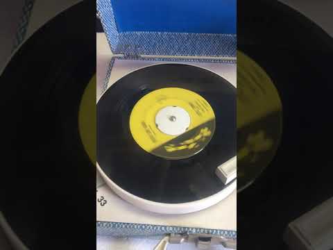 Little Tommy And The Elgins - Never Love Again / I Walk On 45 RPM Side 2