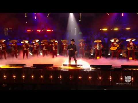 De los besos que te di - En vivo Crhistian Nodal (Premios Juventud)