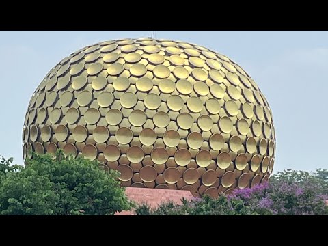 Bath fun at ROCK BEACH PONDICHERRY, my baby sisters voice over #pondicherrydiaries