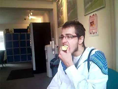 extreme apple eating , 1-2-3-4-5 DONE!!!