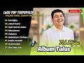 Tulus TEH HIJAU JATUH SUKA MONOKROM INTERAKSI CAHAYA HATI HATI DIJALAN LAGU POP POPULER