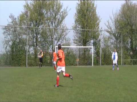 24 april 2010 VV Moerkapelle 5 - Soccer Boys 5 2-2 (1-0) doelpunt Soccer Boys 2-2