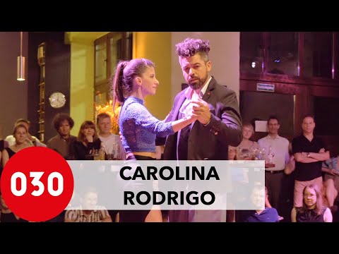 Carolina Giannini and Rodrigo Fonti – Mi vieja linda