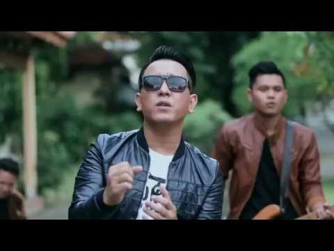 Ilir7 - Sujudku (Official Music Video)