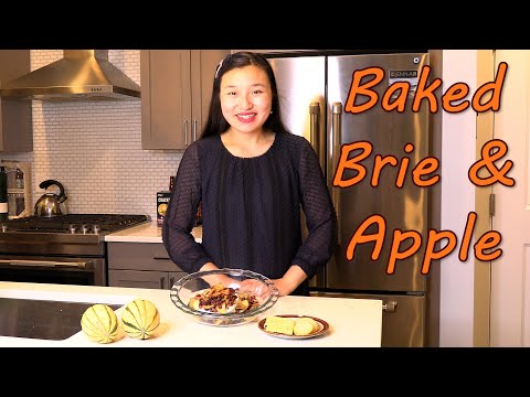 Baked Brie and Apple | Easy Thanksgiving Appetizer Recipe