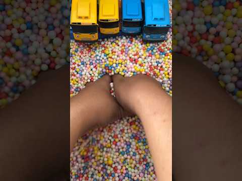 Toy Hunt - Golden King Minion Surprise Toy #toys #toyhunt #minions