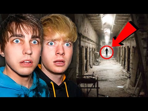 Terrifying Sightings in Haunted Prisons!