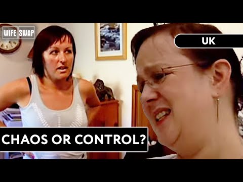 Parenting Clash: Firm vs. Fun | S03 E04 | Wife Swap UK