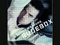 Robbie Williams - Kiss me [Rudebox Album]