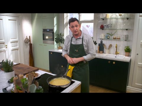 Kökets middag: Rosmarinstekt fläskkotlett med dijongrädde och het gurksallad - Köket