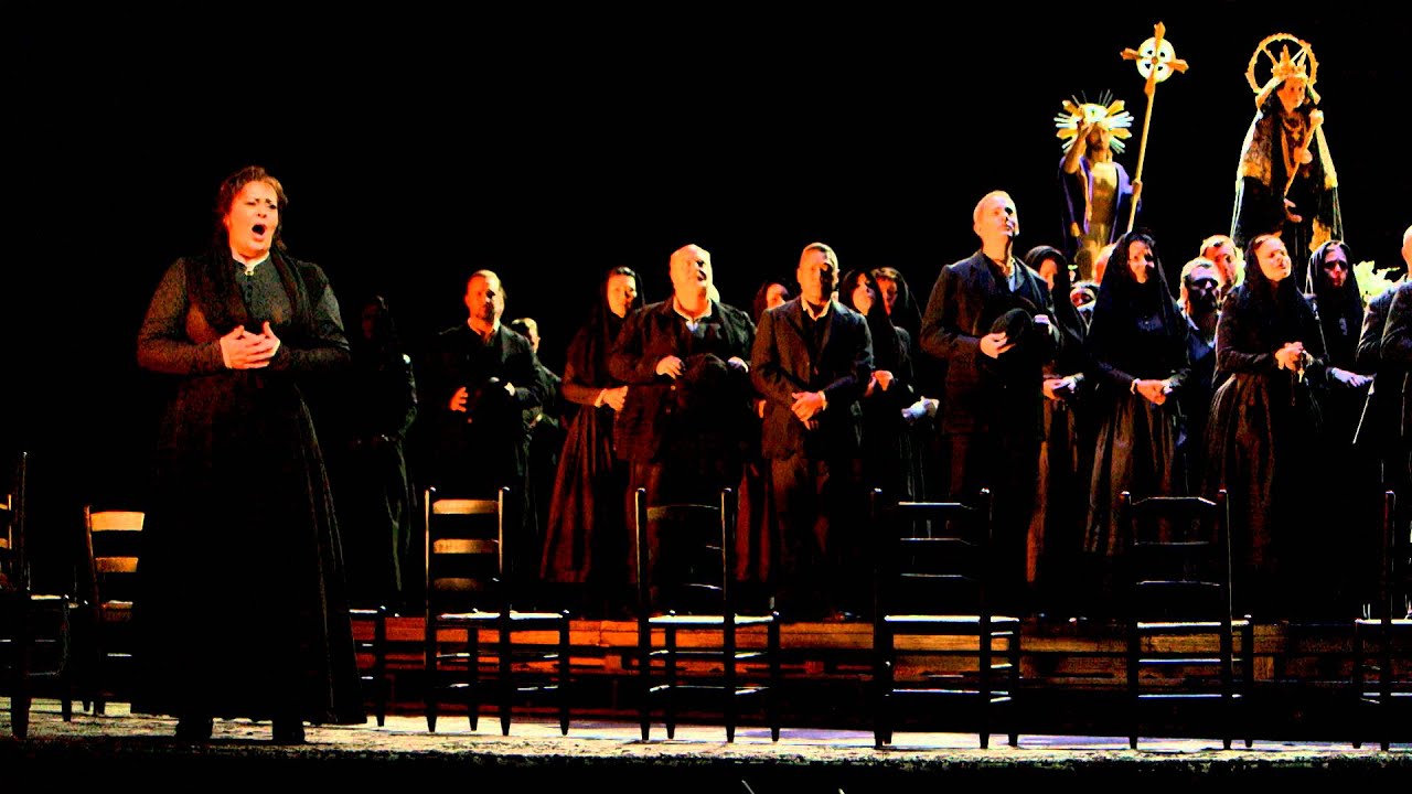 Cavalleria Rusticana: "Ineggiamo" (Chorus)