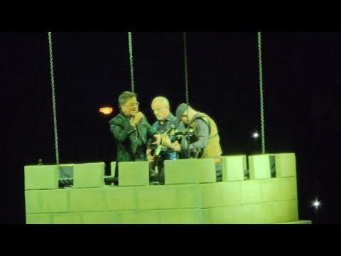 Gibonni  - Hodaj - Budi moja voda ft Urban  -  Cesarica  Arena Zagreb 08.03.2023.