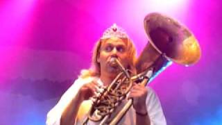 LaBrassBanda - Chancenlos live @ Singen 2011