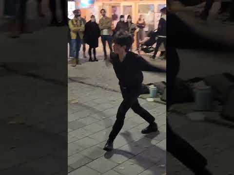 홍대버스킹 221027 이찬욱 - MONSTER (EXO Dance cover) (HALLOWEEN BUSKING)
