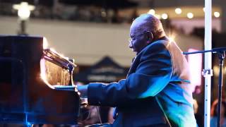 Oliver Jones - Live at Quartier DIX30