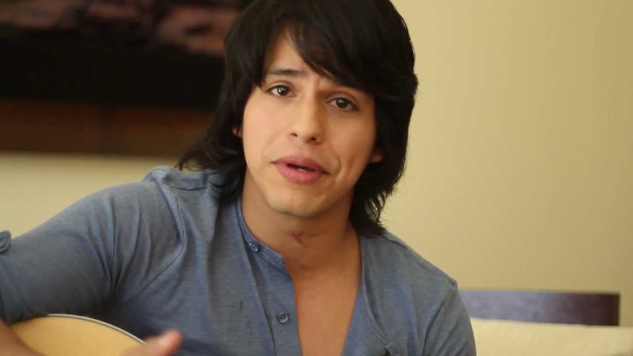 Miguel Avilés (singer and songwriter) - Interview