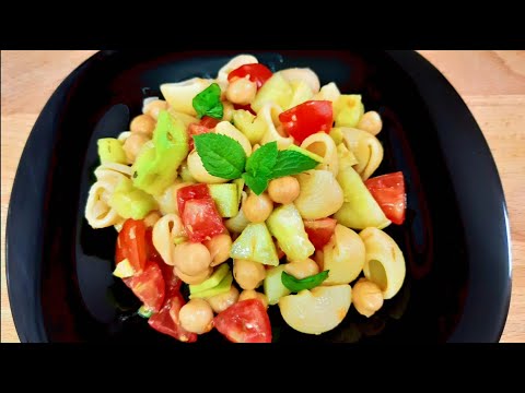 INSALATA DI CECI CON LA PASTA, fresca, leggera e nutriente. Ricetta vegetariana.