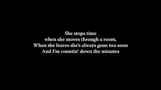 Chris Young - She's Got This Thing About Her Lyrics