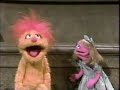 Sesame Street Merry And Prairie Dawn Pretend To Be Rocket Ships