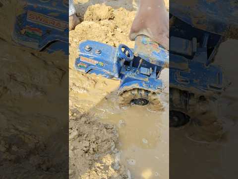 keechad me fasa Swaraj 🚜, #shorts #tractorvideo #jaishivshankar #harendravideo81 #mahadev #tractor