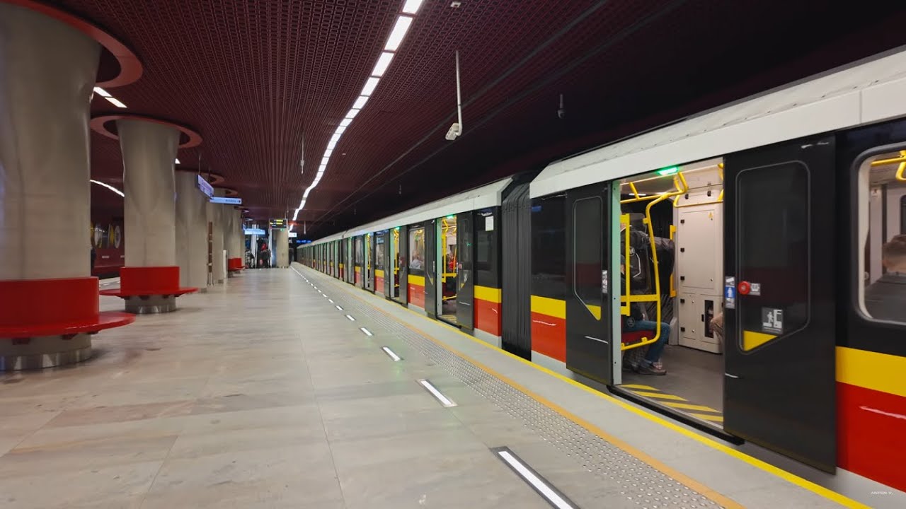 Poland, Warsaw, Metro ride from Rondo Daszyńskiego to Płocka