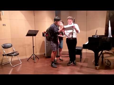 Jerome Comte's discussion with a young Taiwanese composer.