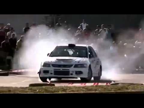 Gigi Galli super spectacular driving with a Mitsubishi Lancer Evo 9