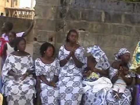 Mandinka drumming and singing - GAMBIA