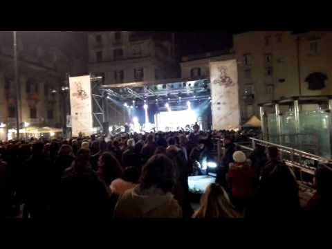 Capitan Capitone e i fratelli della costa/live piazza Dante 10/12/2016 Napoli
