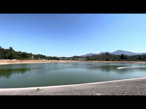 Proboat UL19 on stock prop doing 75 mph with a curved turn fin