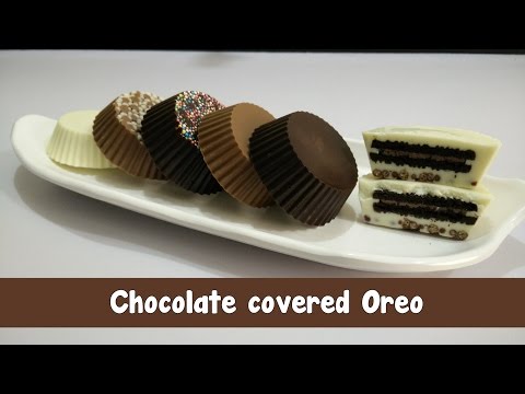 Chocolate covered Oreo Recipe in Hindi by Cooking with Smita - Chocolate-Dipped Oreo