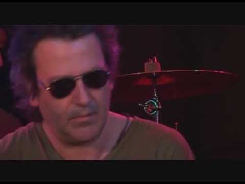 Video thumbnail for Sueño con serpientes (Acústico)