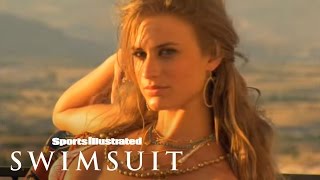 Julie Henderson-SI Swimsuit 2009