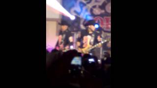 COMO BALÓN  DE FUTBOL/BRONCO EL GIGANTE DE AMÉRICA