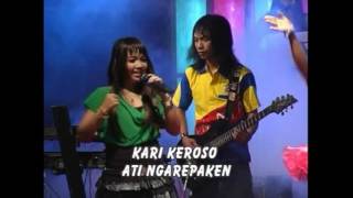 Download lagu full album Reny farida terbaru 2017 mp3