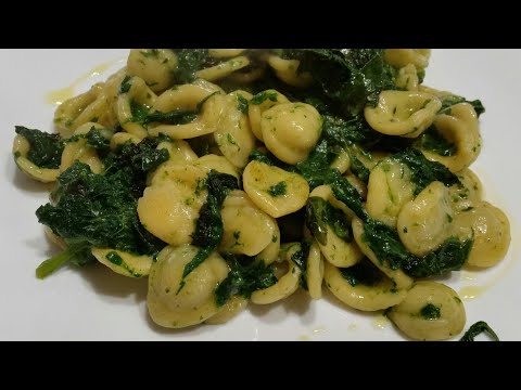 ORECCHIETTE CON LE CIME DI RAPA