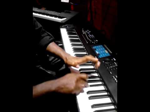 Kevin Powell Making Beats Yamaha motiff