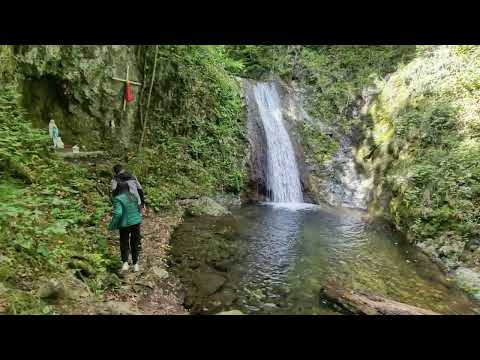 În drumeție spre Cascada Fecioara Maria/Băile Herculane/Întâlnirea cu vipera 11.05.2025