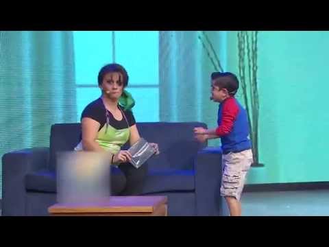 Morandé con Compañia - Miguelito ve películas con su mamá.