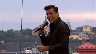 Ricky Martin   - Loaded and She Bangs (Live Sweden, Sverige - July 10 2001)
