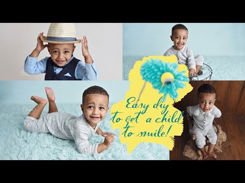 HOW to get an ACTIVE 1 year old child to SMILE and sit still in PHOTOS - easy DIY project